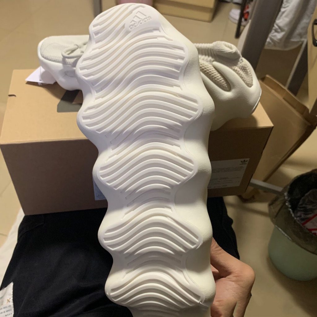 Yeezy 450 Cloud White sole